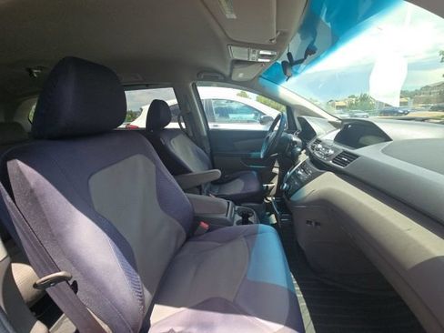 Used 2011 Honda Odyssey EX image 14