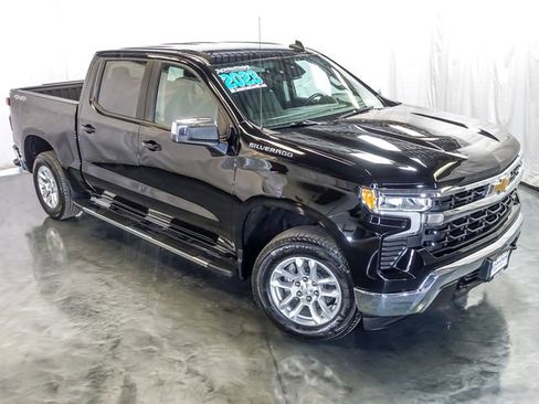 Used 2023 Chevrolet Silverado 1500 LT AWD/4WD image 6