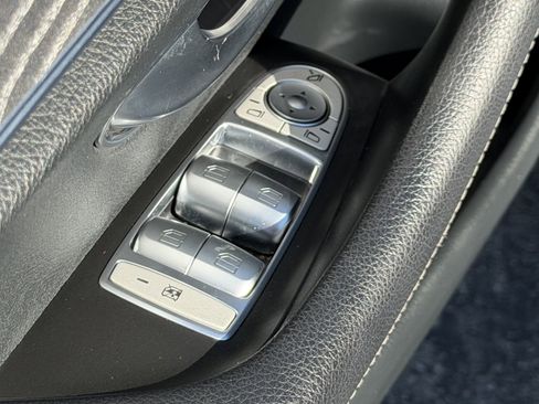 Used 2021 Mercedes-Benz E 350 Sedan w/ Premium Package image 18