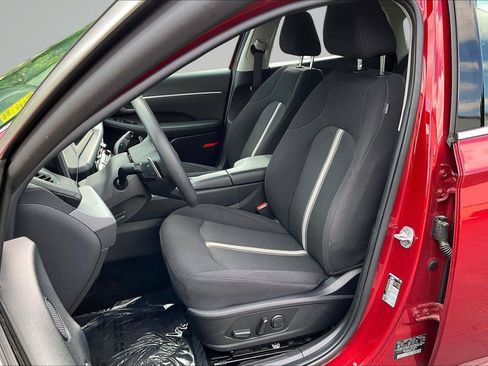 Used 2025 Hyundai Sonata SEL FWD image 22
