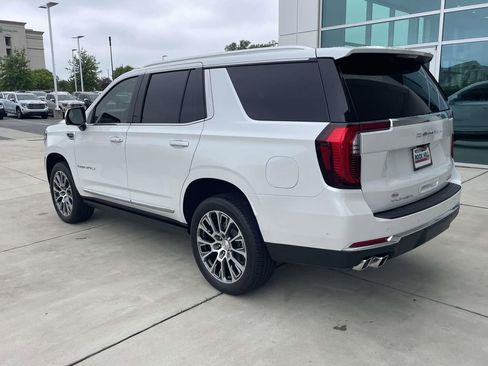 Used 2025 GMC Yukon Denali w/ Denali Reserve Package RWD image 8