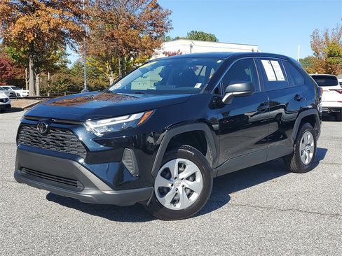 Used 2023 Toyota RAV4 LE image 32