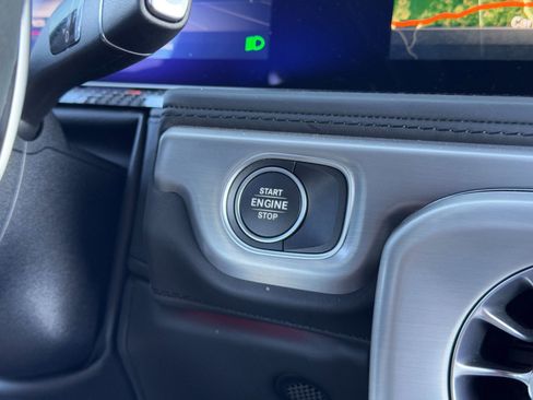 Used 2023 Mercedes-Benz G 63 AMG Squared image 30