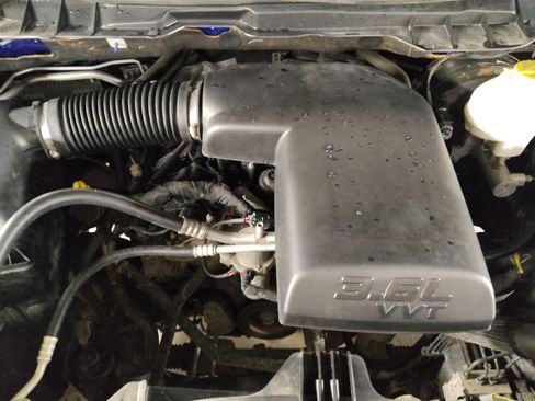 Used 2017 RAM 1500 Classic SLT image 30