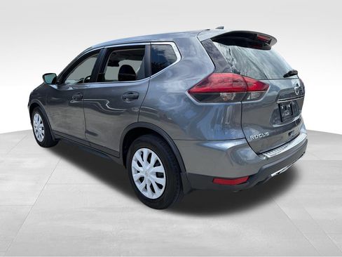 Used 2019 Nissan Rogue S FWD image 5