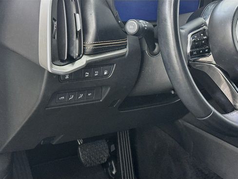 Used 2024 MAZDA CX-90 Plug-In Hybrid w/ Premium Plus AWD/4WD image 17