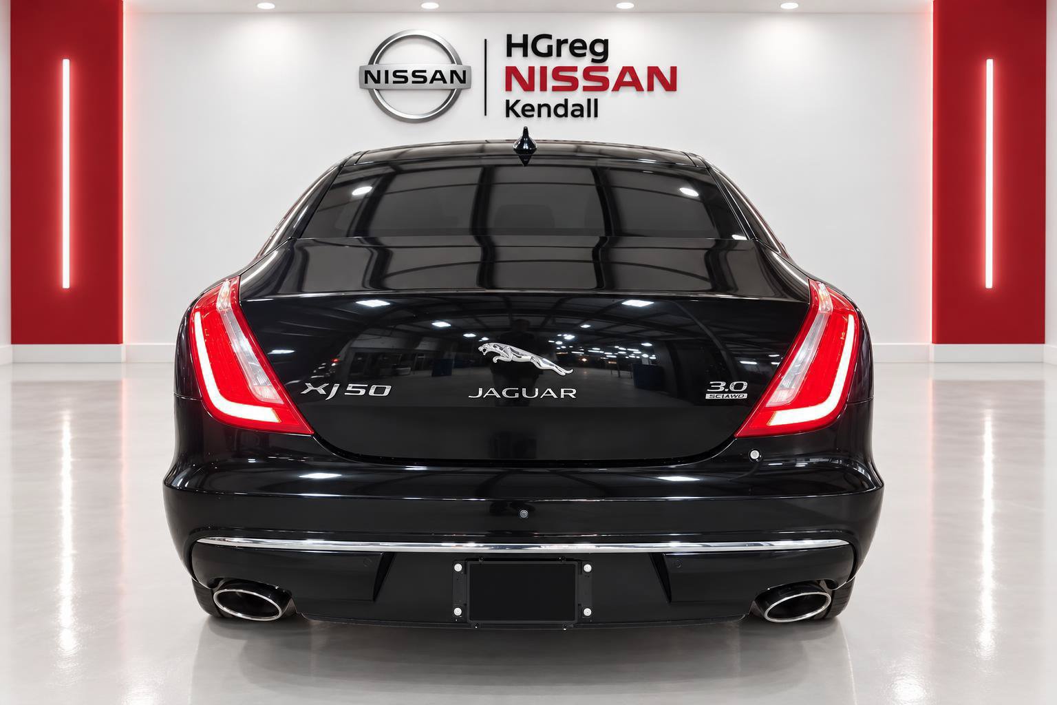 Used 2019 Jaguar XJ AWD image 6