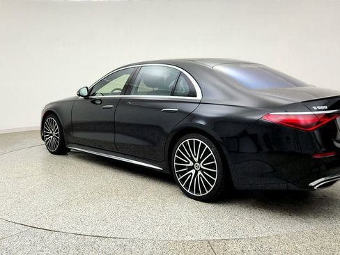 Used 2023 Mercedes-Benz S 580 4MATIC Sedan image 6