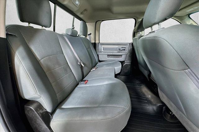 Used 2019 RAM 1500 Classic SLT AWD/4WD image 23