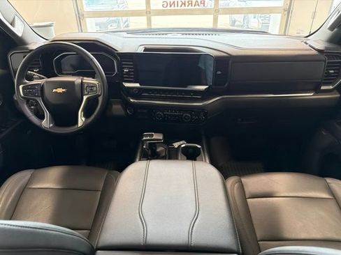 Used 2023 Chevrolet Silverado 1500 LTZ w/ LTZ Premium Package AWD/4WD image 39