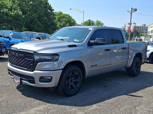 Used 2025 RAM 1500 Big Horn AWD/4WD image 3