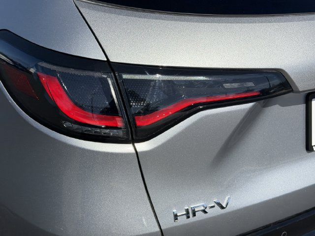 Used 2024 Honda HR-V EX-L image 10