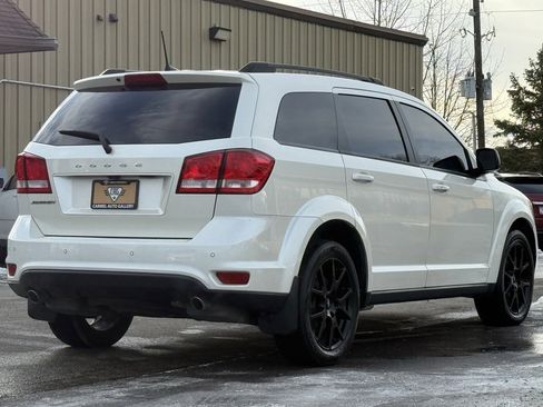 Used 2019 Dodge Journey SE image 5