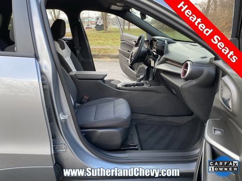 Certified 2025 Chevrolet Trax RS w/ Driver Confidence Package image 16