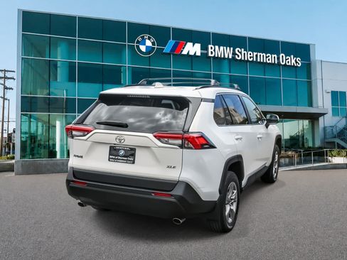 Used 2023 Toyota RAV4 XLE FWD image 4