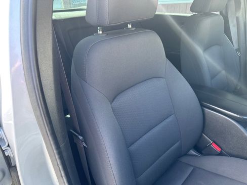 Used 2018 Chevrolet Malibu LT image 10