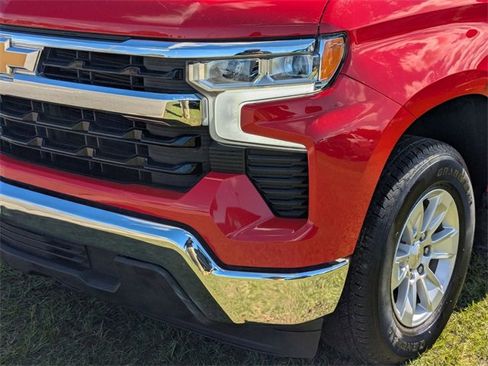 Used 2024 Chevrolet Silverado 1500 LT w/ Protection Package image 9