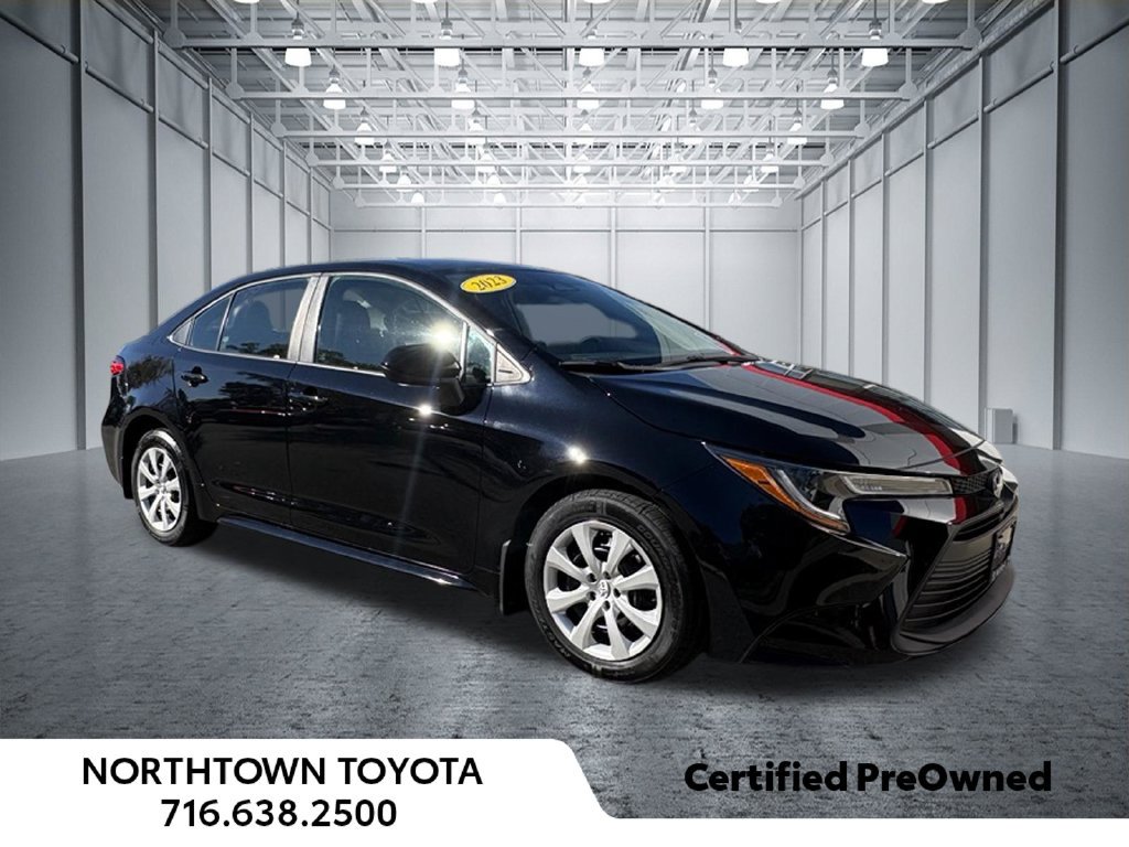 Used 2023 Toyota Corolla LE w/ Carpet Mat Package (TMS) FWD image 3