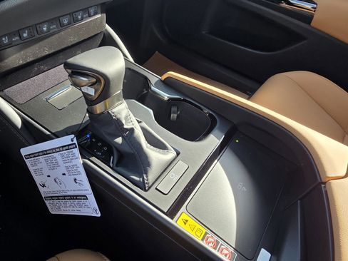 New 2025 Lexus ES 350 w/ Premium Package image 21