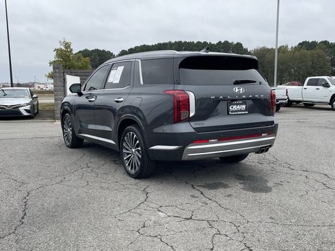 Used 2023 Hyundai Palisade Calligraphy image 5