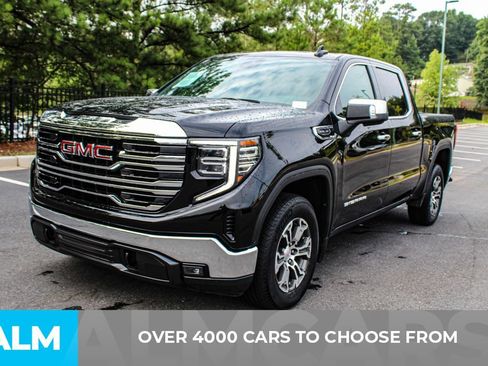 Used 2025 GMC Sierra 1500 SLT RWD image 2