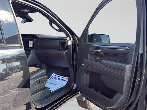 Used 2022 GMC Sierra 1500 AT4 w/ AT4 Premium Package AWD/4WD image 23