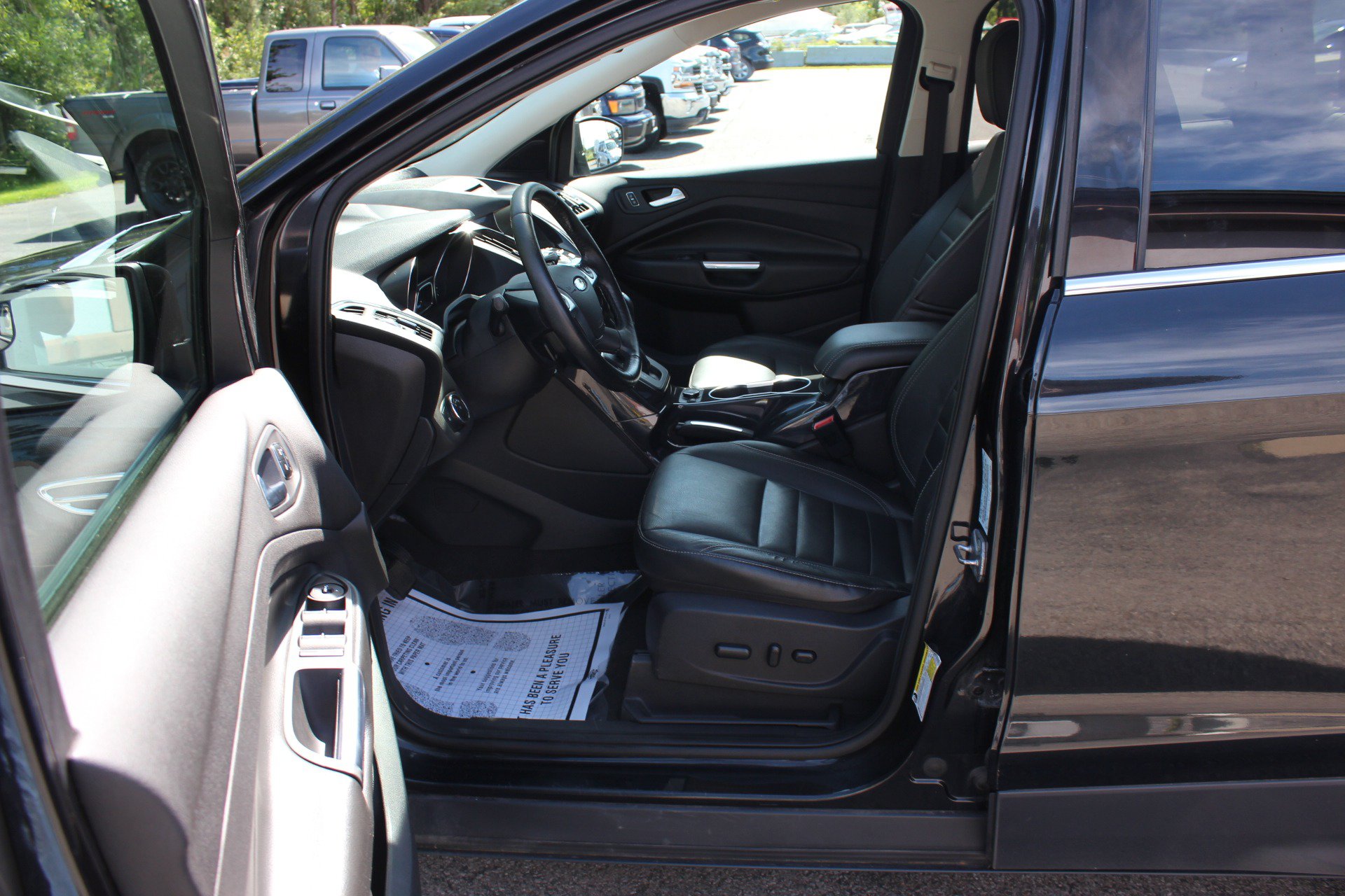 Used 2014 Ford Escape Titanium AWD/4WD image 16