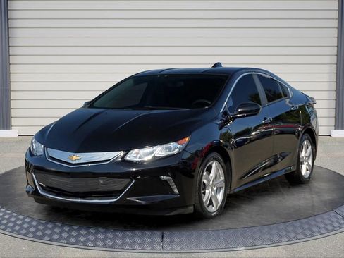 Used 2018 Chevrolet Volt LT image 3