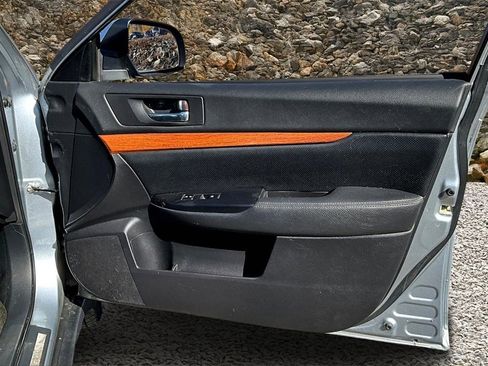 Used 2013 Subaru Outback 2.5i Limited w/ Moonroof Pkg image 20