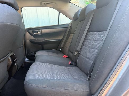 Used 2016 Toyota Camry LE FWD image 20