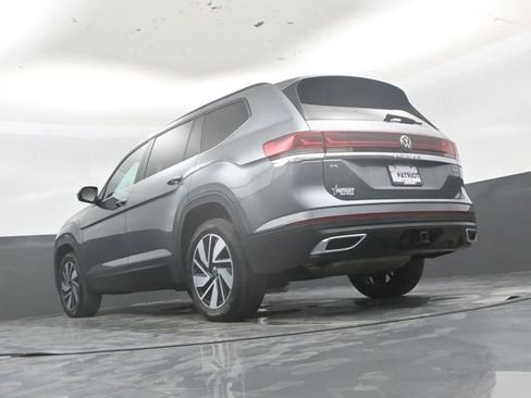 Used 2024 Volkswagen Atlas SE AWD/4WD image 45