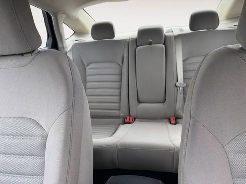 Used 2017 Ford Fusion SE image 13