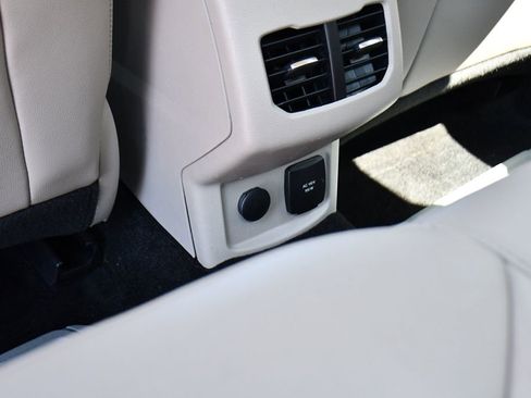 Used 2018 Ford Fusion SE w/ Equipment Group 602A image 20