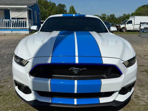 Used 2016 Ford Mustang GT RWD image 3