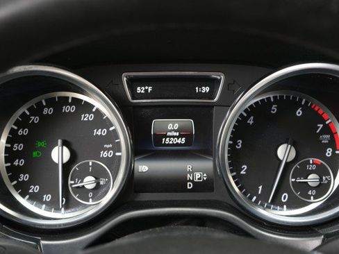 Used 2016 Mercedes-Benz GL 550 4MATIC image 47