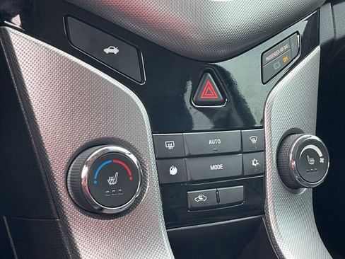 Used 2016 Chevrolet Cruze LTZ image 20