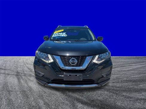 Used 2019 Nissan Rogue S w/ Special Edition Package FWD image 9
