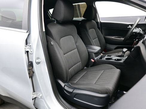 Used 2022 Kia Sportage LX image 14