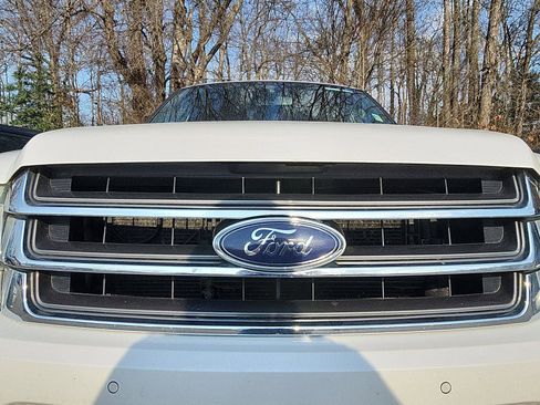 Used 2016 Ford Expedition Limited w/ Equipment Group 301A image 11