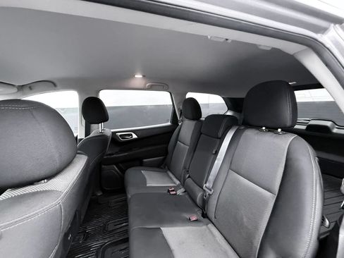 Used 2017 Nissan Pathfinder SV w/ SV Tech Package AWD/4WD image 17