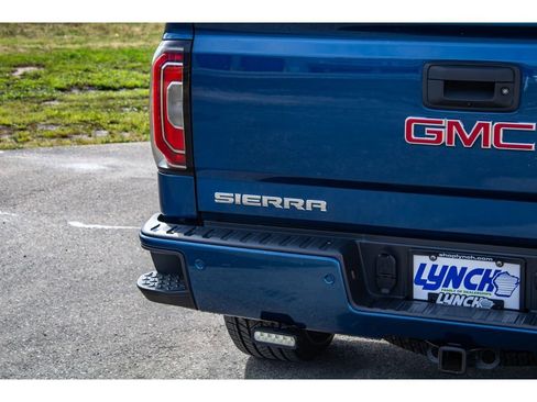 Used 2018 GMC Sierra 1500 SLT image 9