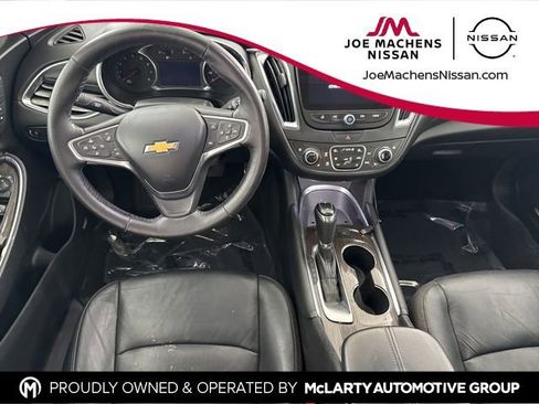 Used 2017 Chevrolet Malibu Premier w/ Premier Sun and Wheel Package image 23