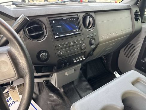 Used 2016 Ford F250 XL w/ Power Equipment Group AWD/4WD image 22