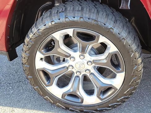 Certified 2024 RAM 1500 Limited image 19
