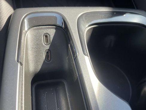 Used 2024 Chevrolet Equinox EV RS image 17