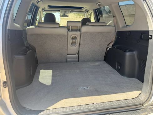 Used 2008 Toyota RAV4 Limited w/ Tow Prep Pkg FWD image 5