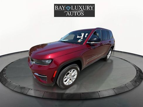 Used 2023 Jeep Grand Cherokee Limited AWD/4WD image 1