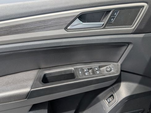 Used 2021 Volkswagen Atlas SEL image 16