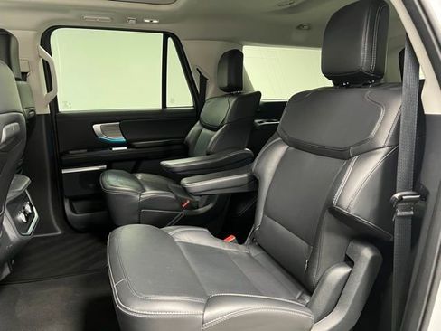 Used 2025 Ford Expedition Max Platinum image 47