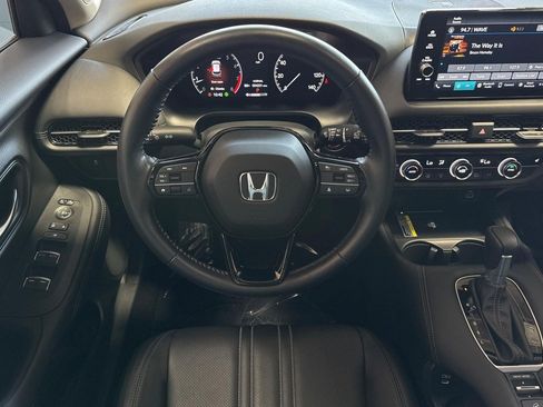 Certified 2024 Honda HR-V EX-L image 30